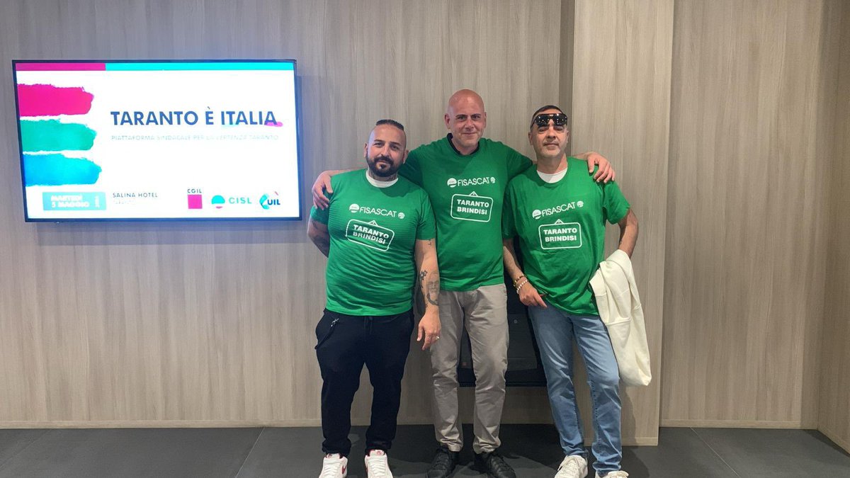 FisascatTABR's tweet photo. 📍 Taranto, Salina Hotel – #5maggio
Presente anche la #FISASCAT CISL #TarantoBrindisi all’attivo unitario promosso da CGIL, CISL e UIL territoriali "Taranto è Italia"🟢
Al centro del dibattito alcuni temi strategici per il lavoro nei servizi e nello sviluppo locale.
#CISL https://t.co/I0ZFqeMR1s