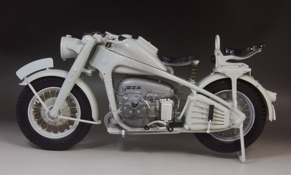 Histone | Figurative Sculptor tweet media