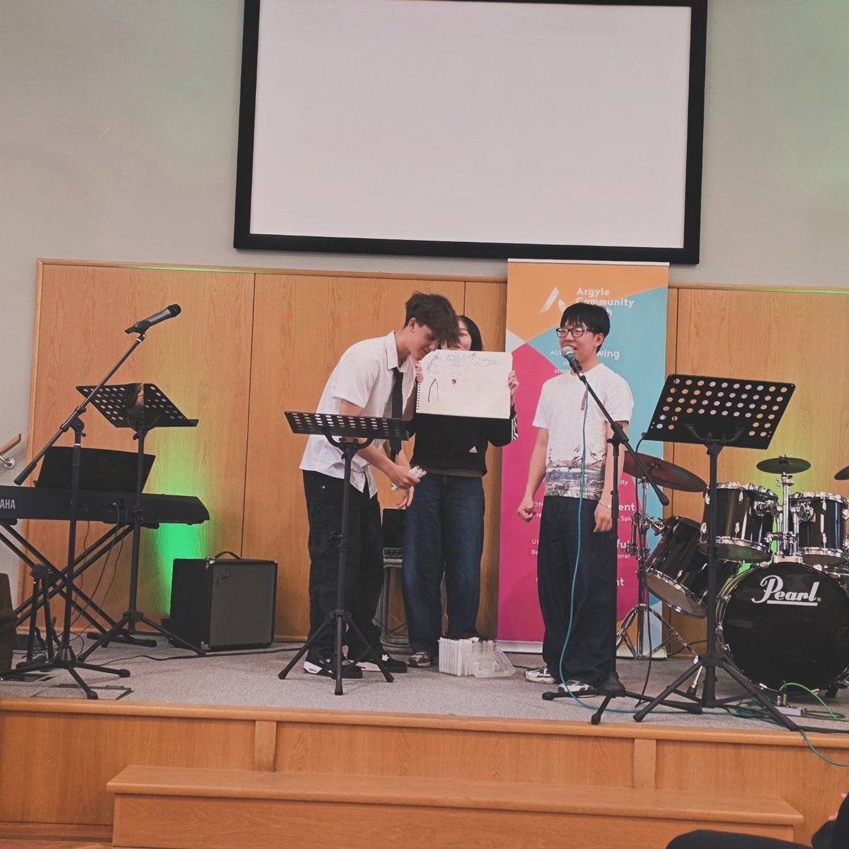 acc_rdg's tweet photo. At Argyle, we put on a Talent Show in order to raise money for our up coming Youth Week Away 🎉 there was dancing, music, poems, jokes, and even Tai Chi. In total, we raised £374 for the Youth Week Away! Thank you so much to everyone who came along and donated 🙏 https://t.co/LIso3RzbHp