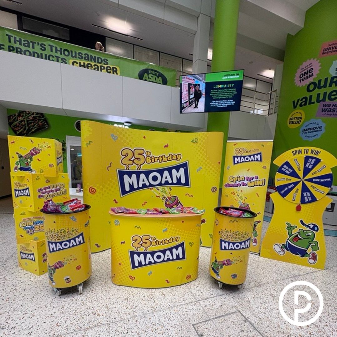 PlatPrint's tweet image. Take a look at our latest case study to discover how we created a versatile event kit to celebrate MAOAM’s 25th birthday. 
zurl.co/XeeO4 
#Haribo #LargeFormat #Print
