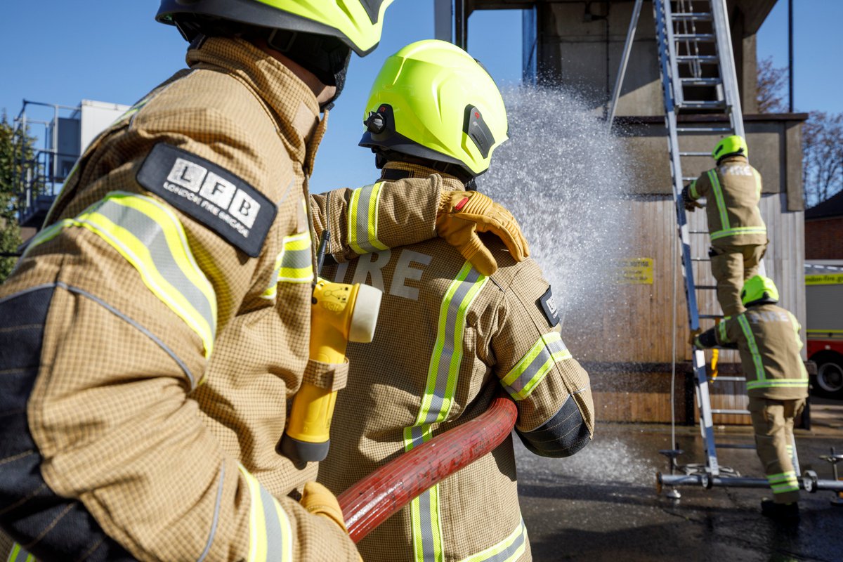 London Fire Brigade tweet media