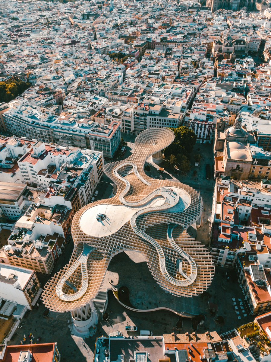 TravelTomorrowX's tweet image. Where architecture dances with the city 💃
📍 Seville, Spain 
📸 Andrea Leopardi on Unsplash
#Seville #Spain #SetasdeSevilla #architecture #travel #cityviews