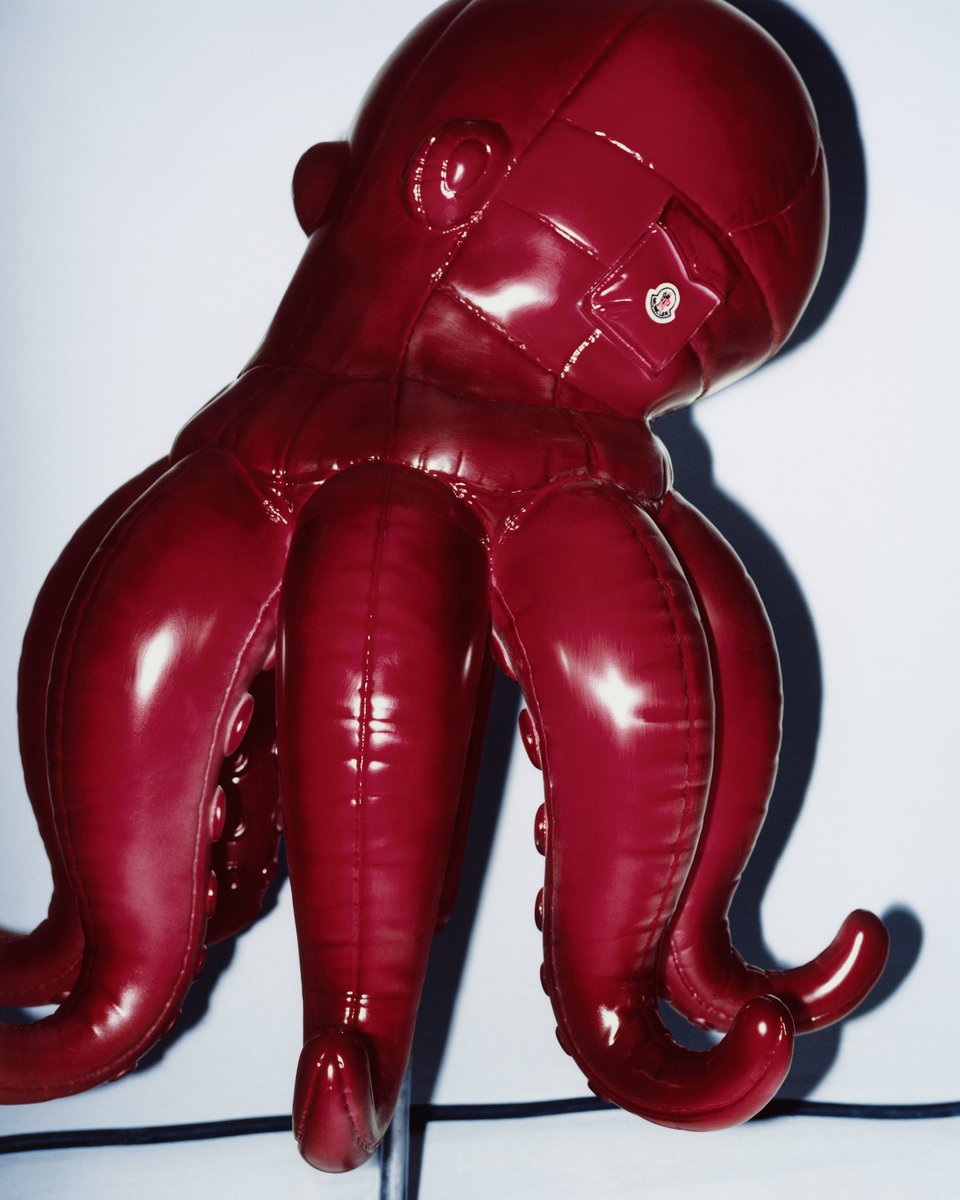 Moncler tweet media