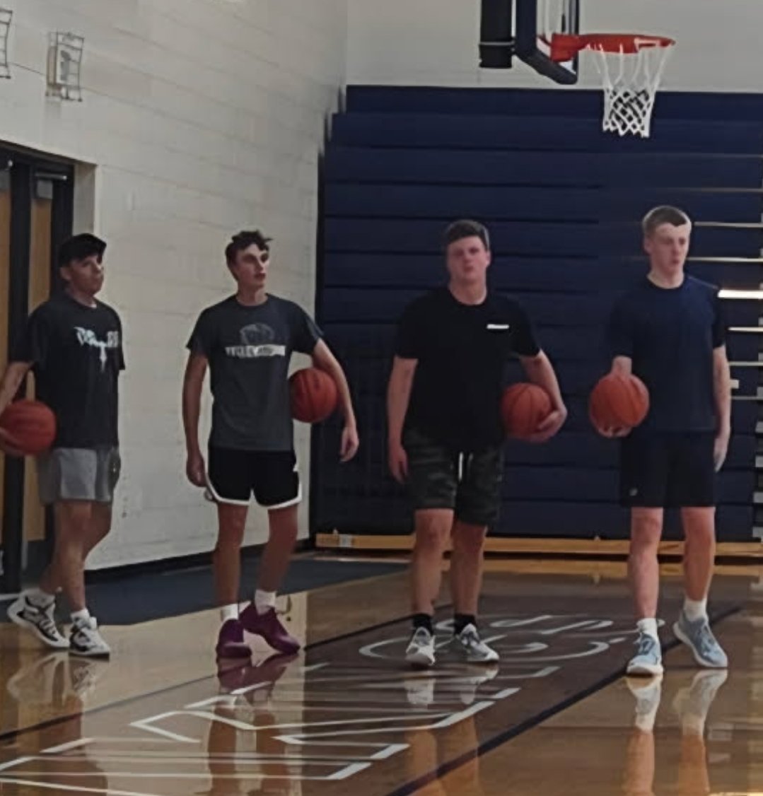 Coach Steve Ernst tweet media