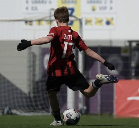 zcoutverse's tweet photo. 🇪🇪 Denis Zotov (14)
FC Flora U21 (Esiliiga)
Positions: Attacking Midfield, Central Midfield
Year of birth: 2011
Contract until: 2026
Analyzed by: @GnclvsScout
Report: https://t.co/uR1qZjPkuw
#DenisZotov #FCFlora https://t.co/nS1WJe8ifZ