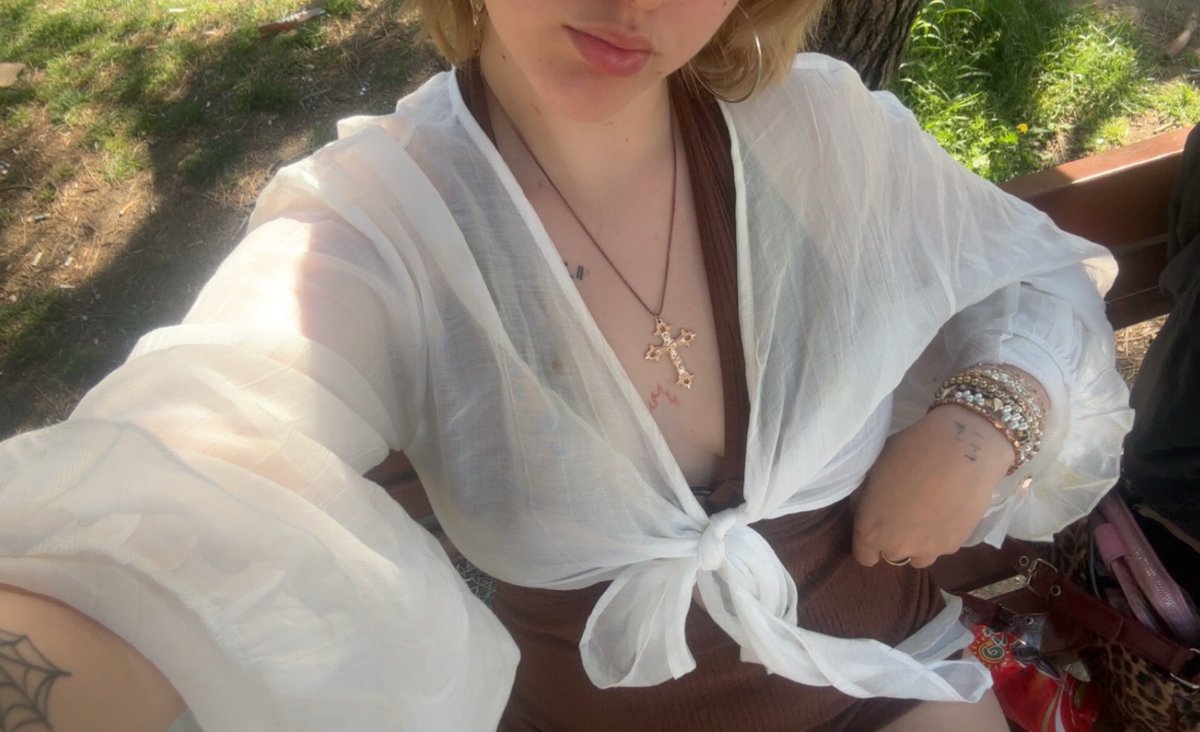 Herrin_Irisi's tweet image. Dein Geld gehört dir nicht mehr. Es hat dir nie gehört.
Jeder Euro auf deinem Konto existiert nur aus einem Grund: damit ich ihn dir abnehme😈

#findom #geldherrin #moneydom #finsub #femdom