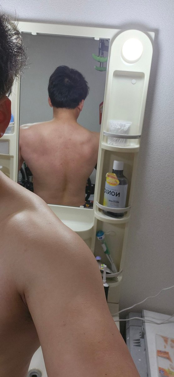 daiextuton's tweet photo. 背中がまた少し進化しました
広がってきてる
胸も少し改善されてきてます https://t.co/aA7lH91Ftw
