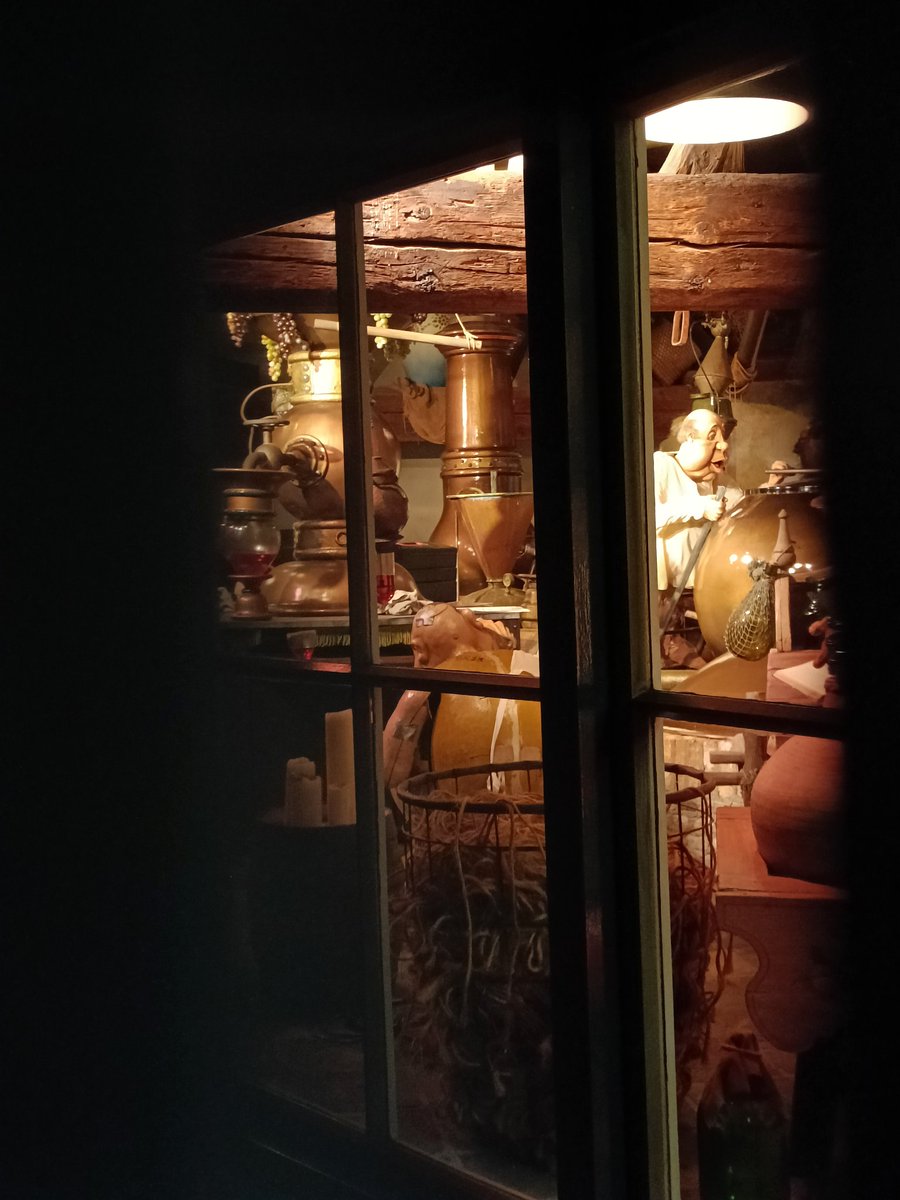 ThemaTim's tweet photo. Brouwhuys is vandaag dicht #efteling https://t.co/WKMJSAeDbG