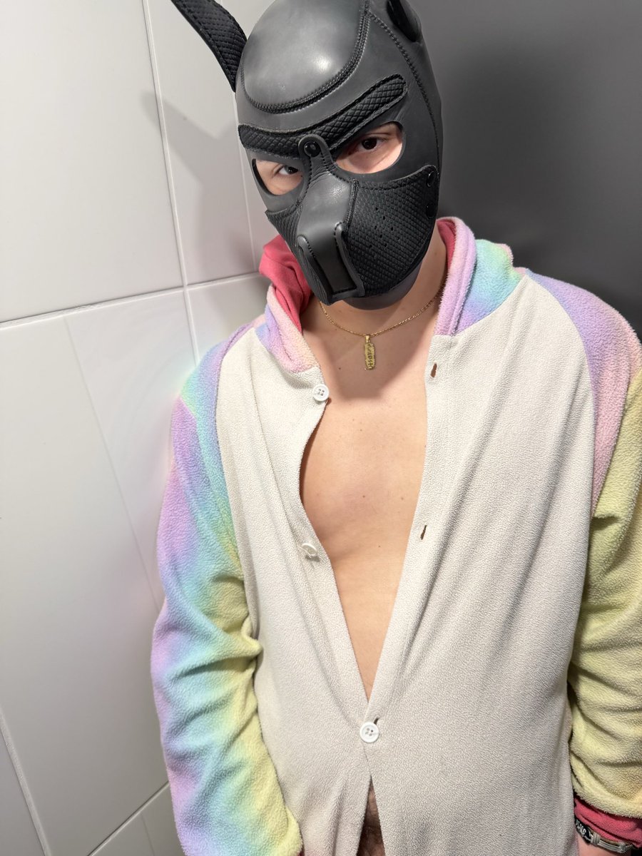 PupRexhib's tweet photo. Who’s a good pup that love Exhib ?
Meeee Awruf ! 🐶🐾 https://t.co/iYHwyvrhPq