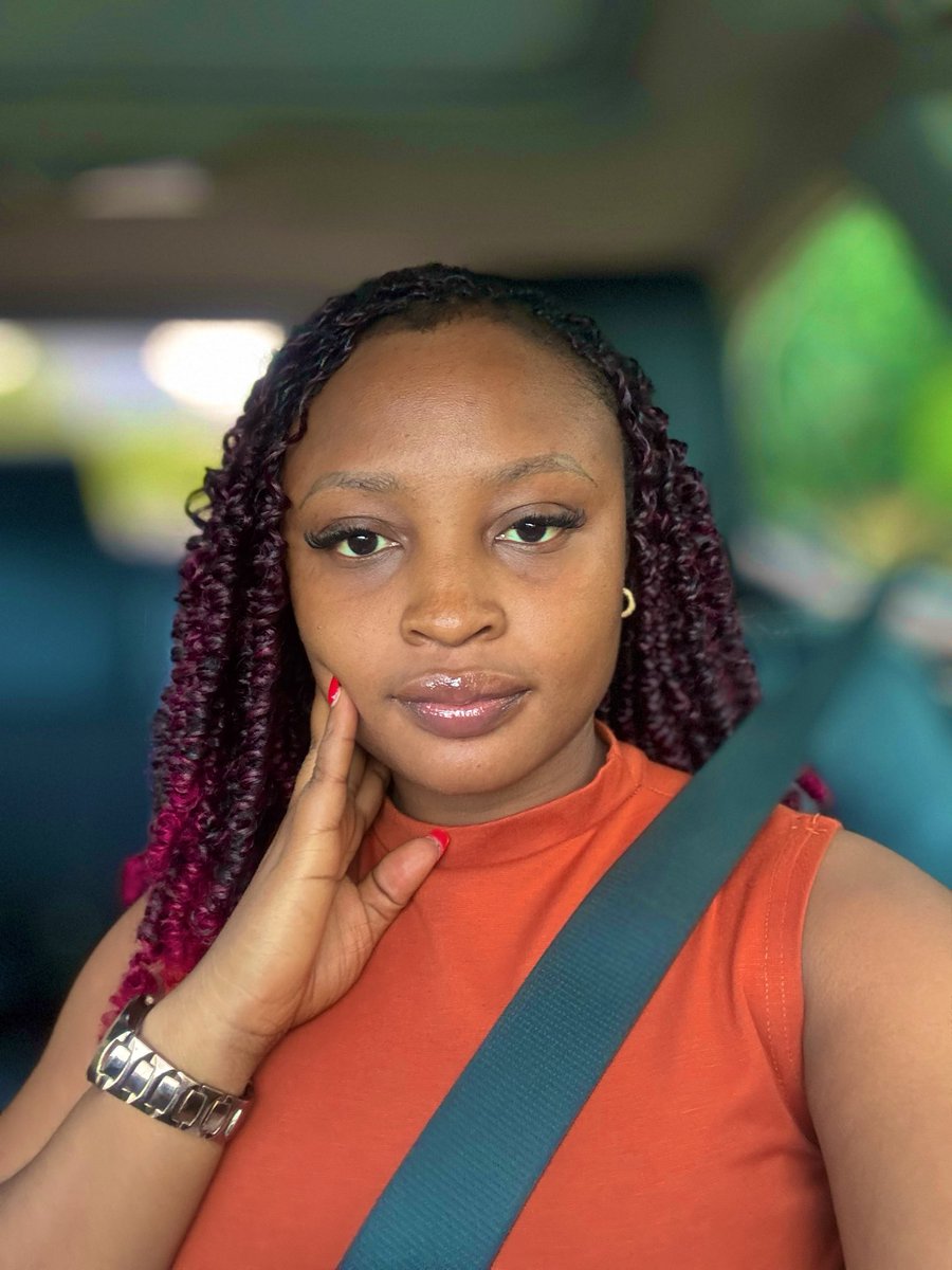 Just Simi♥️ tweet media
