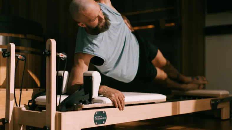 MarktheSpaman's tweet image. Reformer Pilates Moves to the Center of Performance Training ~ athletechnews.com/reformer-pilat… via @athletechnews #fitness #wellness #wellbeing
