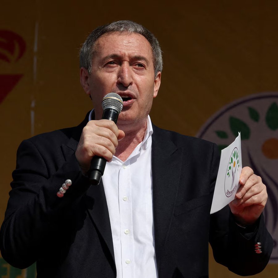 SİYAH SANCAK tweet media