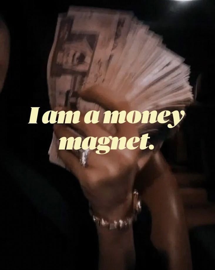 chloegirl💸✨ tweet media