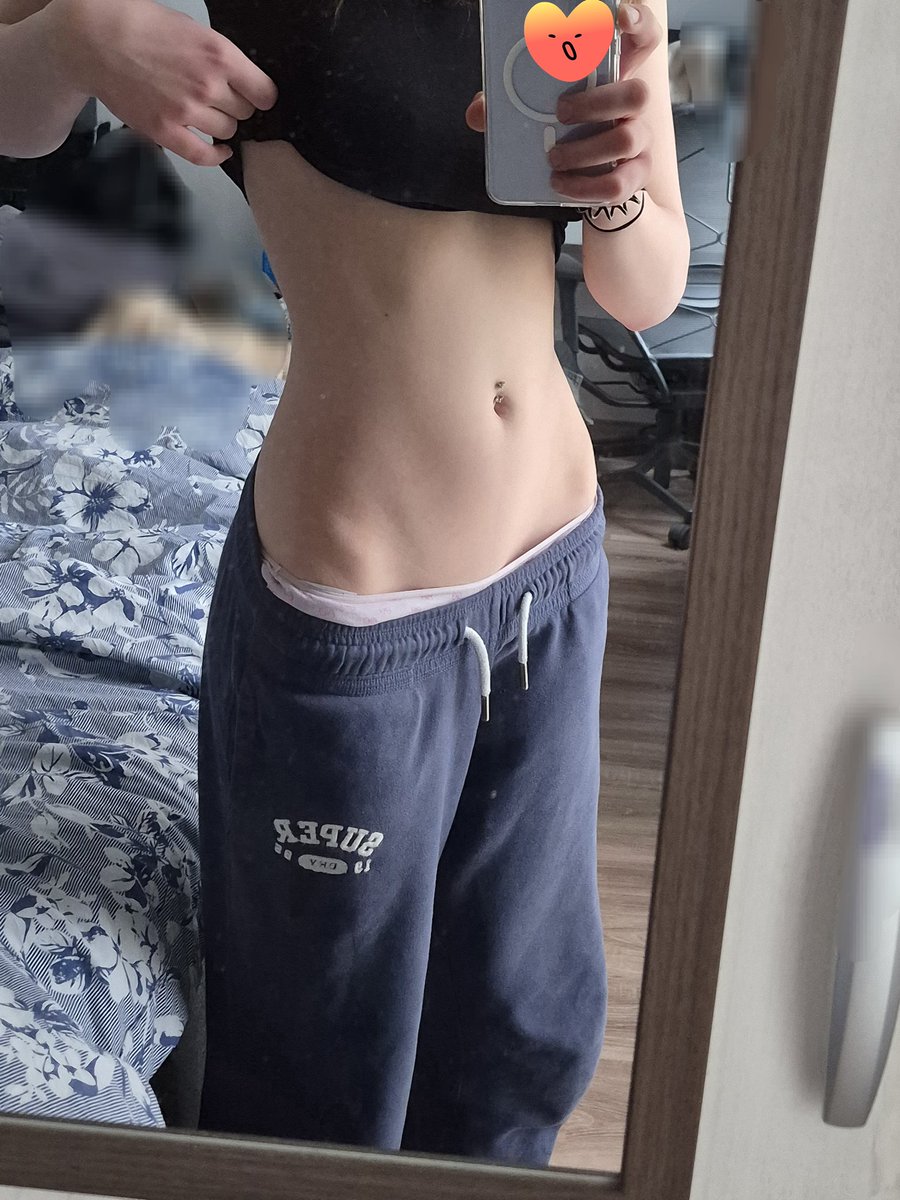dragonp0uch's tweet photo. Binged yesterday... I feel horrible but I'm still not fat so life's good ☺️

Probably getting another piercing next week!!! Excited asf but low on money asf.. 😓 https://t.co/PGAbO1zIIF