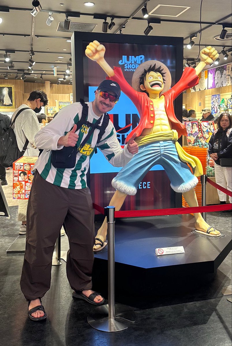 kuro tweet media