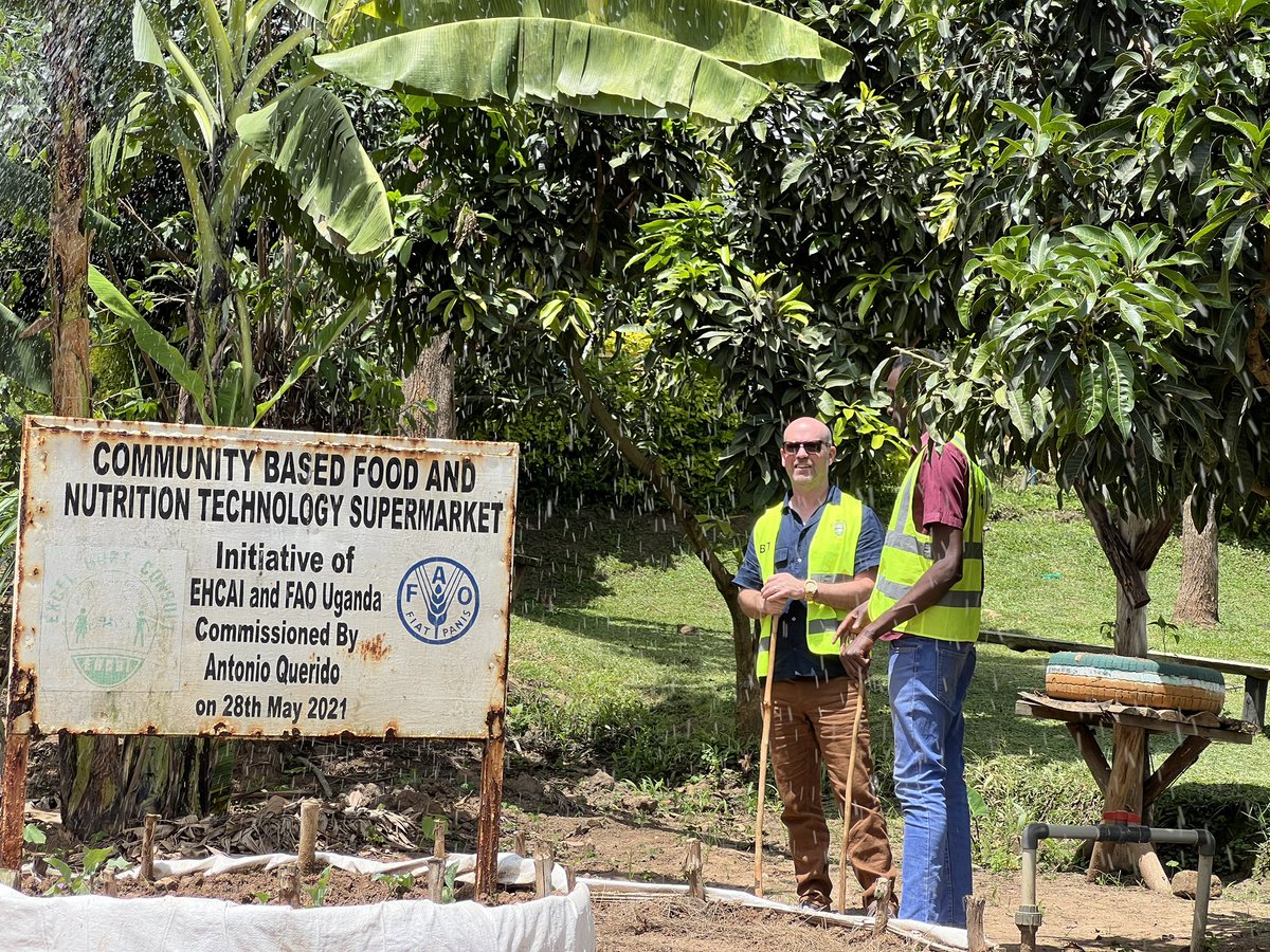 ehconsult's tweet photo. Prof Leith Deacon from the University of Guelph Canada visit around EHCAI.

@uofg  @ehconsult 

#agribusiness #entrepreneurship https://t.co/mXbdxflCzd