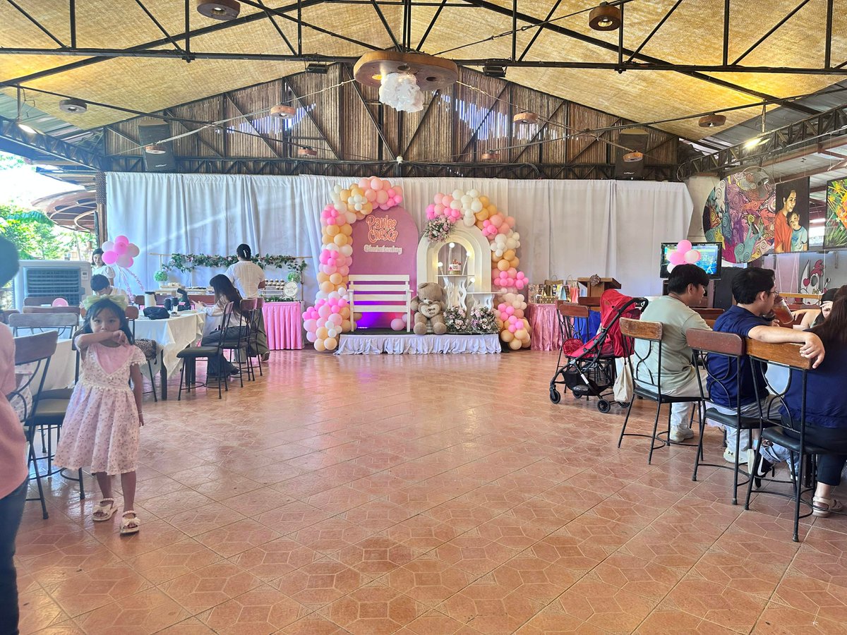haimchicken's tweet photo. Haim Chicken MAIN BRANCH - Manalo Extension since 1999. Is now offering FREE 

Airconditioned Venue max of 100 Pax
Open Hall Venue max of 300 Pax

For Reservations, Bulk Order, and Delivery. You may contact us: 
Landline: 717-1111
Smart: 0919-991-0750
Globe: 0917-849-1994 https://t.co/pZaN4P383H