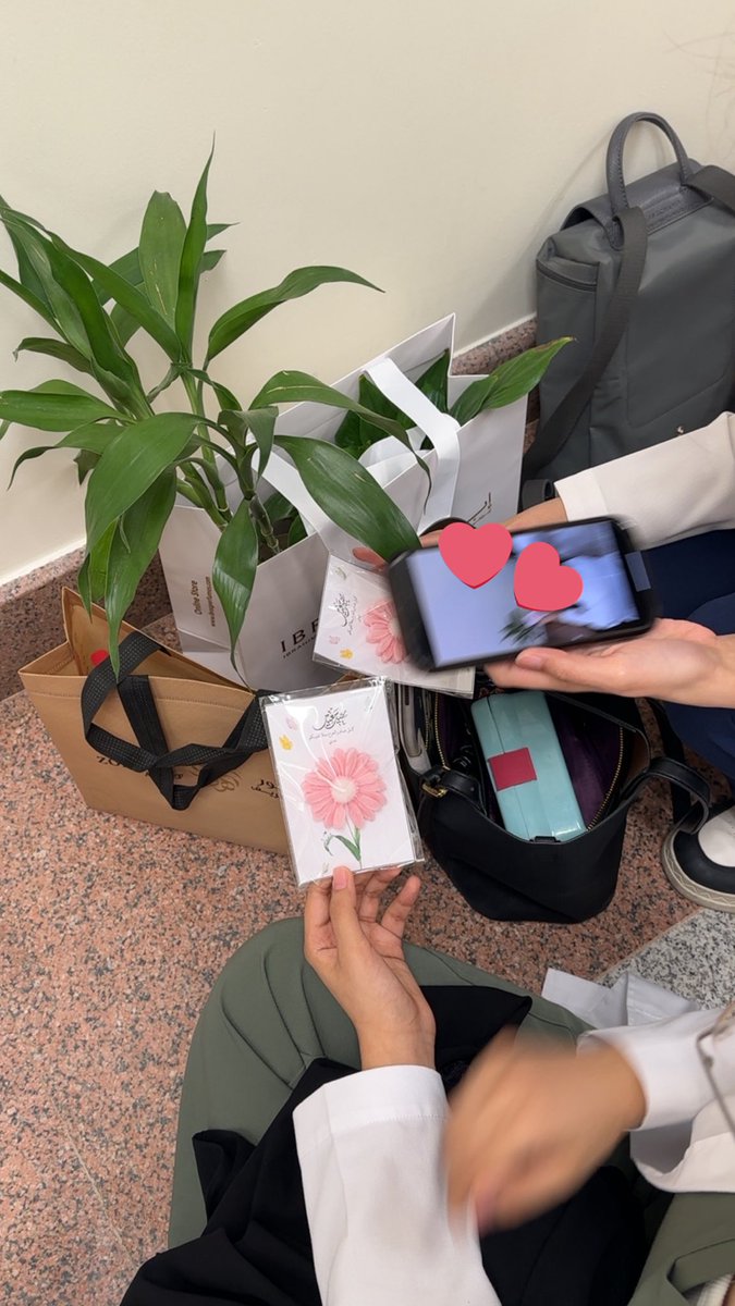 rnvampije's tweet photo. april was fun https://t.co/l5RSxFkQkM