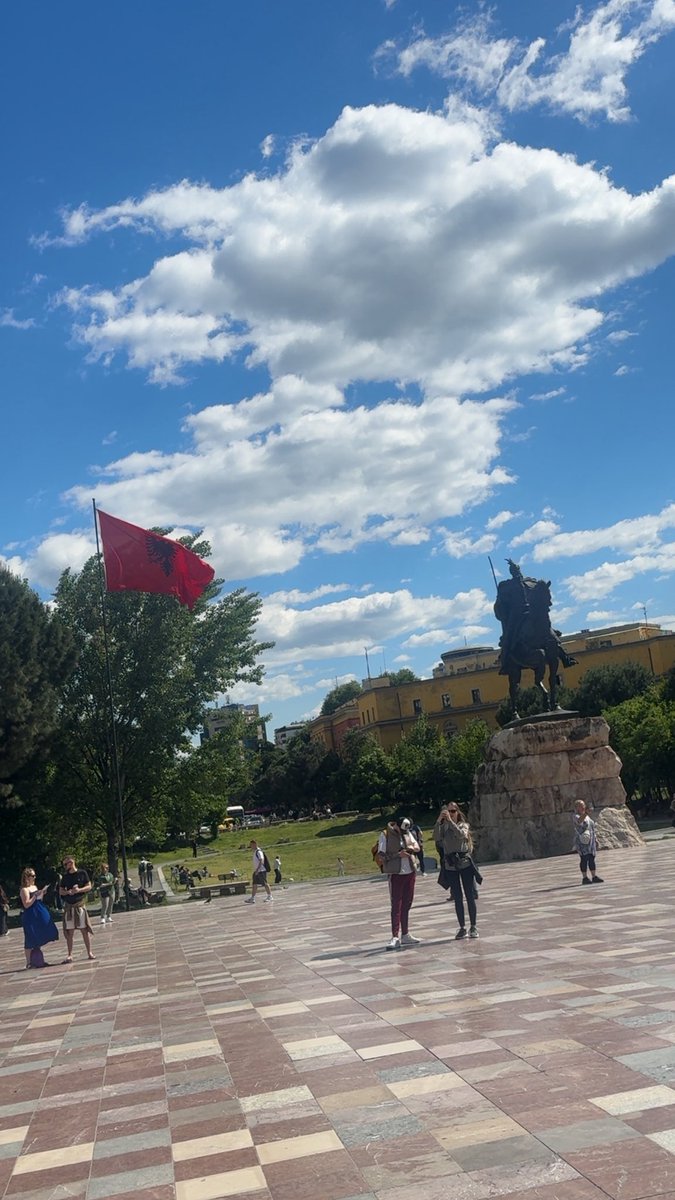 utdgaj's tweet photo. Albania 🇦🇱🔥 https://t.co/dsbLIOmUpH