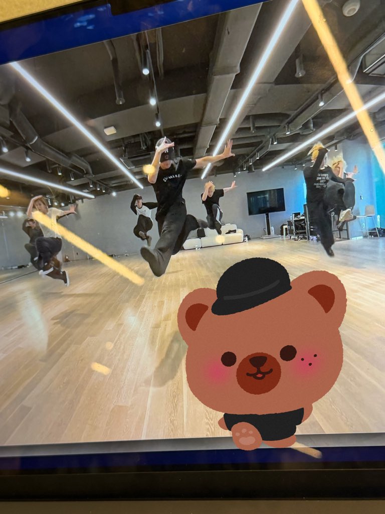 삼점수 tweet media