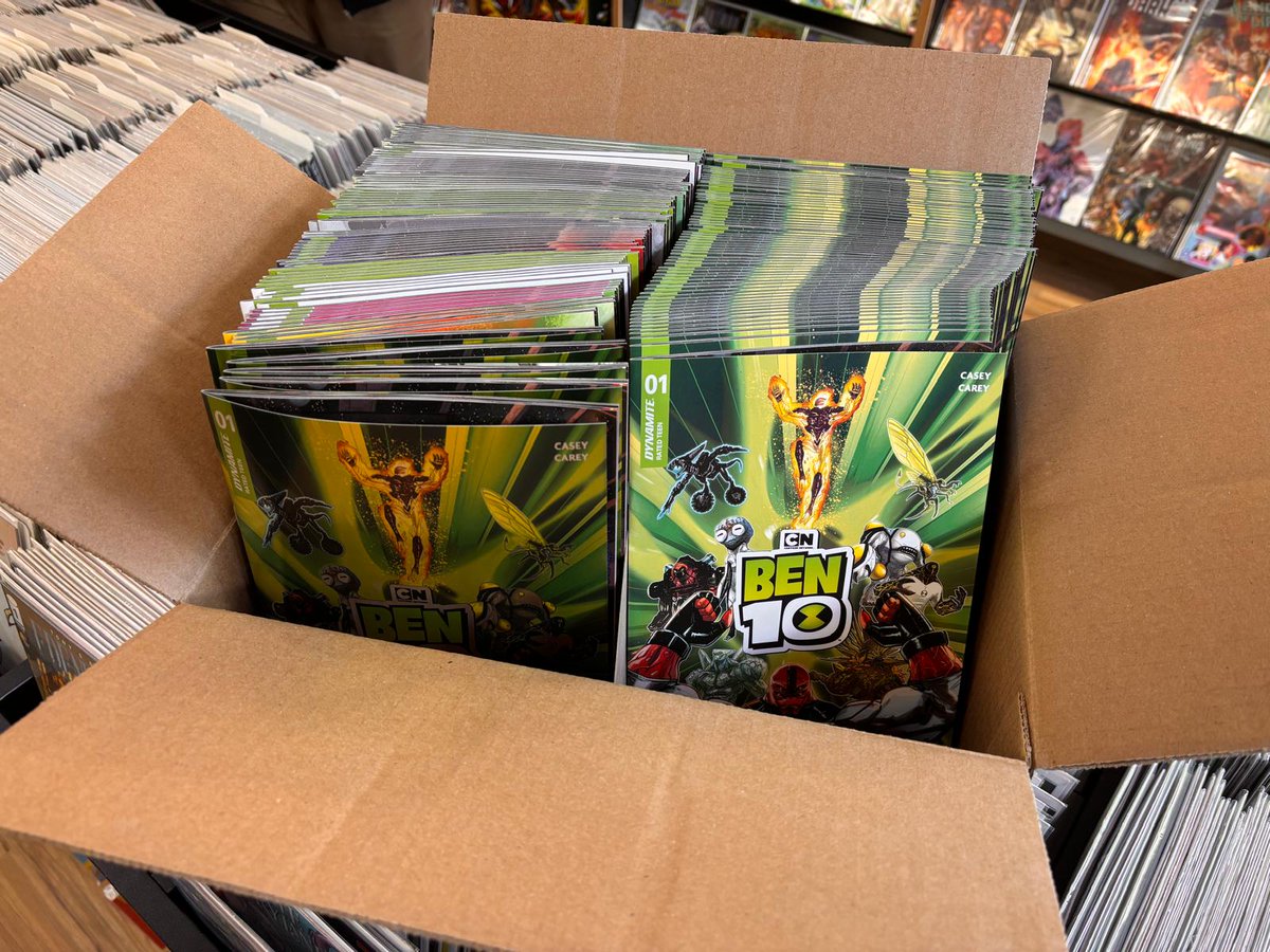 Lo dije, lo vuelvo a decir y lo volveré a repetir: 

La nueva serie de Ben 10 va a ser un pelotazo. 😎😎😎 

Y, por supuesto, ya la tenemos por aquí. MAÑANA A LA VENTA. 💚💚

Si alguien quiere comprar un ejemplar de última hora, todavía está a tiempo.