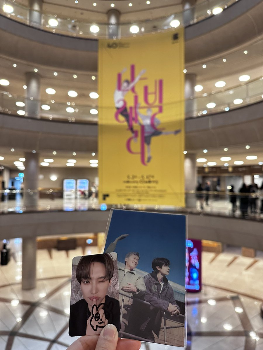 환타 tweet media