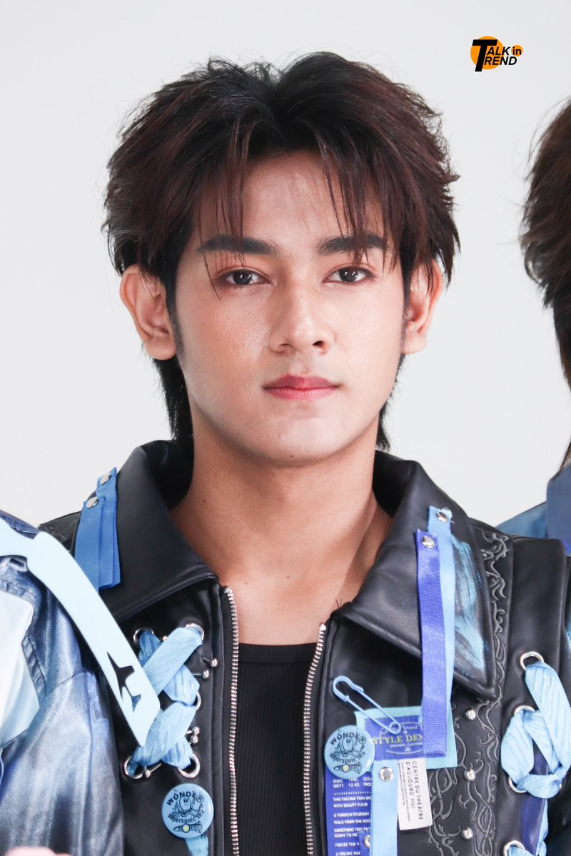 "เคน" Boy Group น้องใหม่จากรายการ SHINE BOYS กับวง "SH1NE" 💙✨

#SH1NE