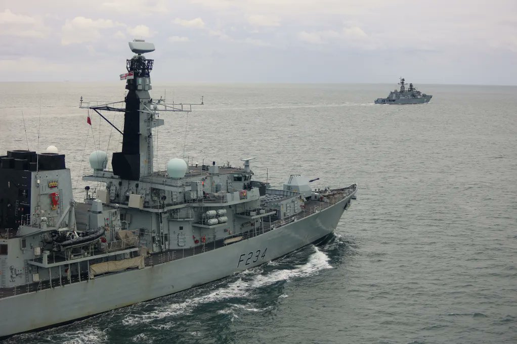 Modern Royal Navy tweet media