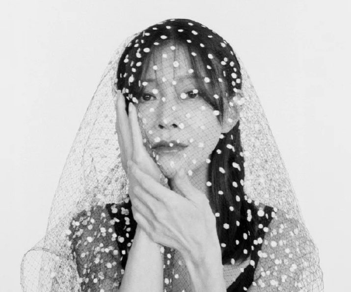 oZfte97IfR30708's tweet photo. さあ来ました

中森明菜さん

初期のポンコツ偽明菜さんを解雇し
3代目を雇い直す‼️

も！

絶対ニセモンだわ

首を傾けさせて
細かく頷かせ
泣かせてみせたら中森明菜風になる思ったんやろな

中森明菜が「円安」って言うわけないだろが🗯️

声も仕草もオリジナルと違う

ててちゃんは騙せないぞ🫵 https://t.co/zpk1gDaC5S