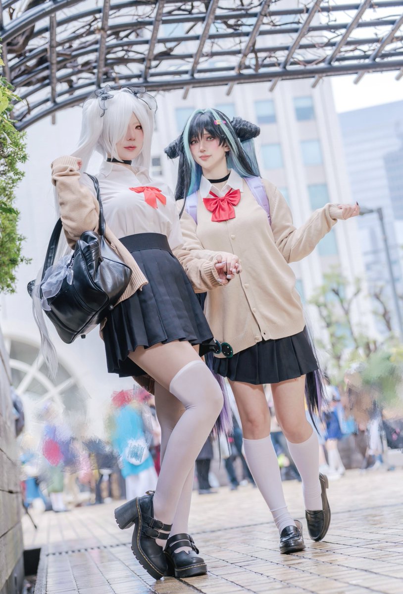 黒手ロイ子 tweet media