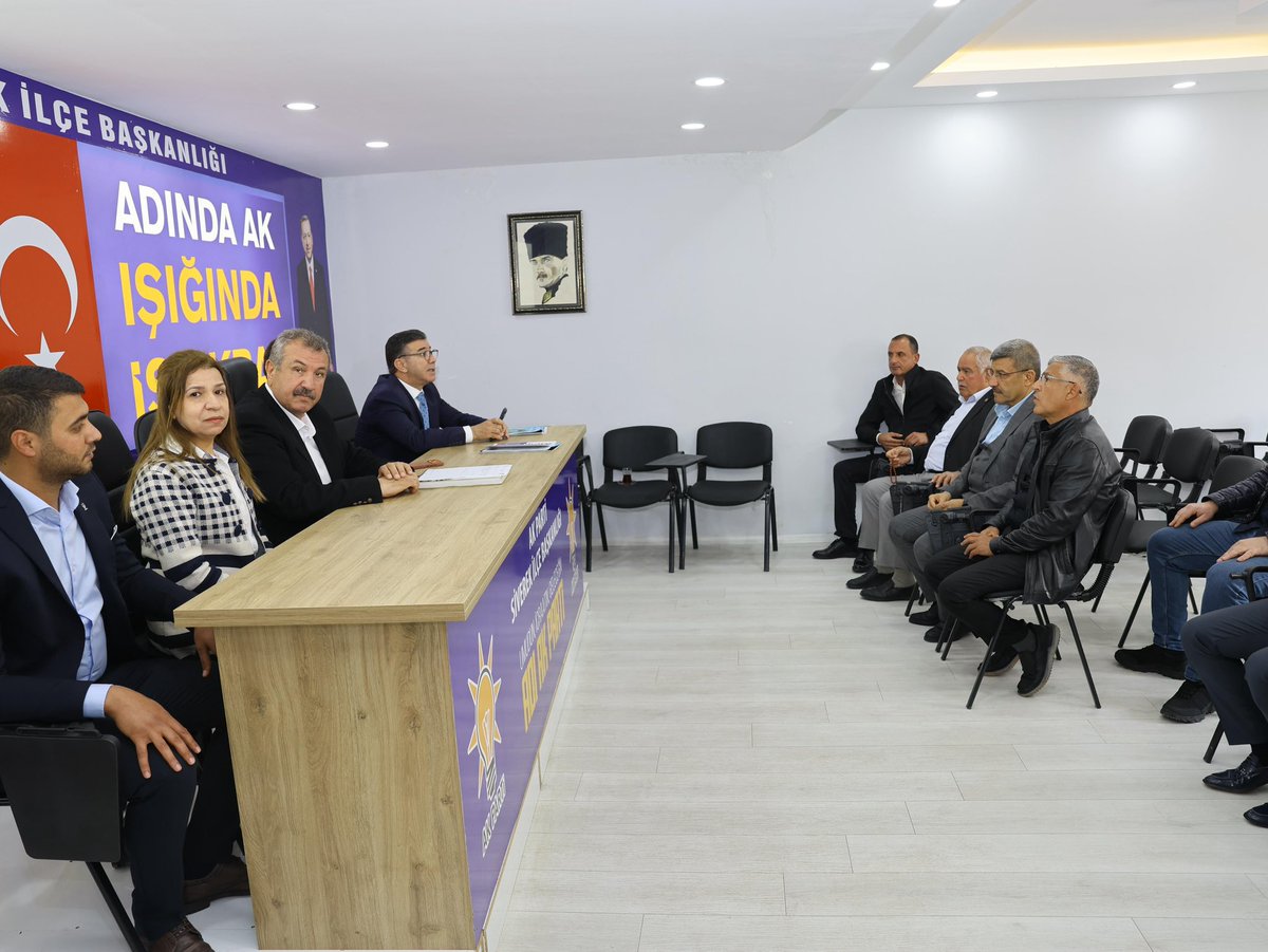 Teşkilat binamızda İlçe Başkanımız Sn. <a href="/Cengizozeyran82/">CENGİZ ÖZEYRANOĞLU</a>’nin ev sahipliğinde meclis üyelerimizin katılımıyla grup toplantımızı gerçekleştirdik. 

Toplantıda alınan kararların şehrimize hayırlı olmasını diliyorum.
