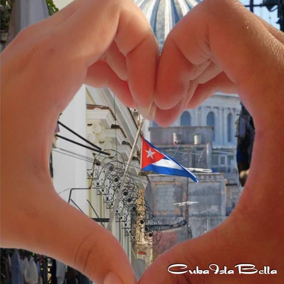 👉 Isla chiquita: corazón gigante. 🇨🇺

Isla Bella, sí. Pero bella porque su pueblo resiste sin rendirse. Bella porque a pesar del bloqueo, la indiferencia y las mentiras, sigue en pie.

✊ ¡Viva Cuba libre, bella y revolucionaria!

#LaPatriaSeDefiende
#CubaIslaBella 🇨🇺