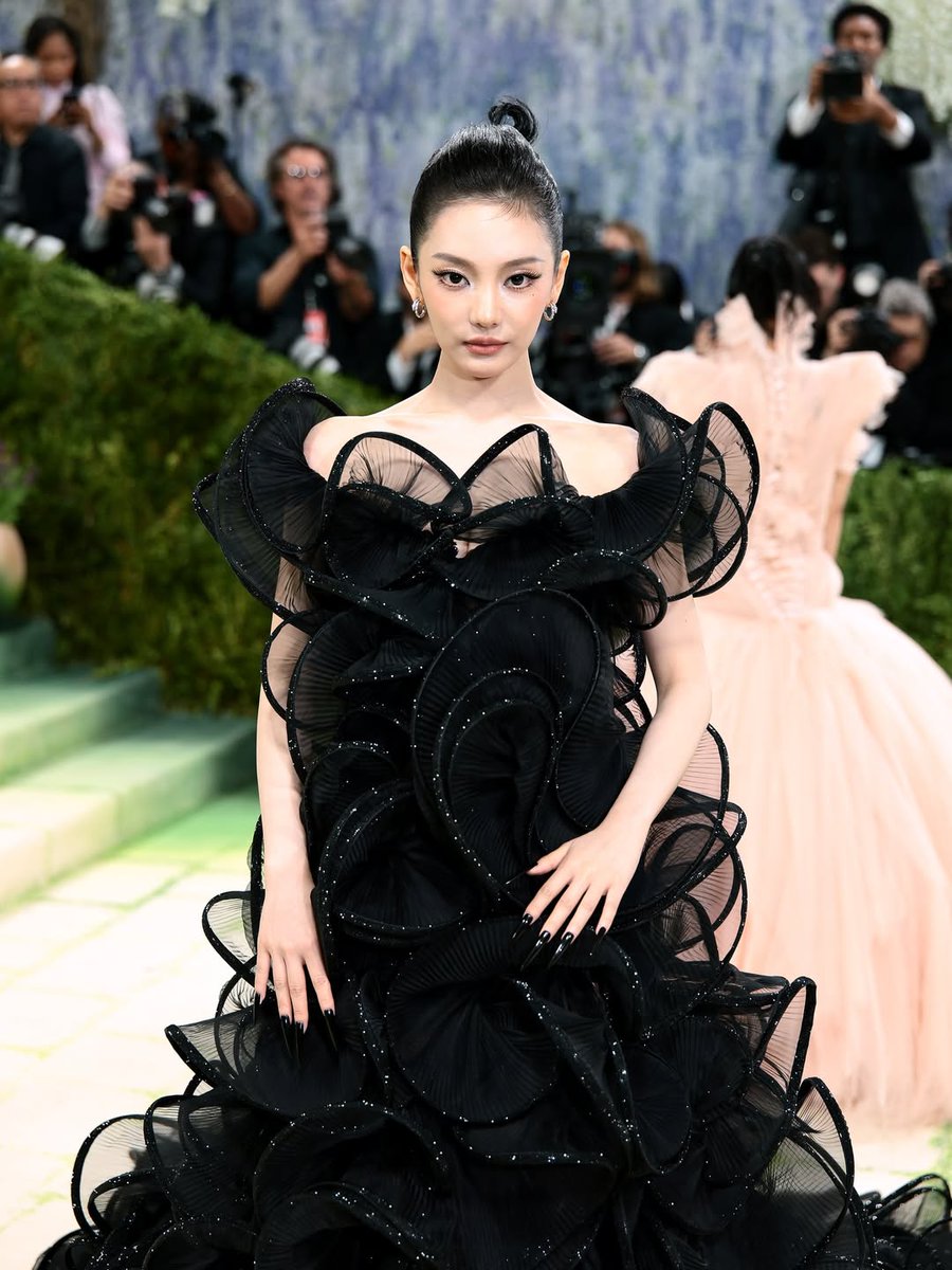 VOGUE TAIWAN tweet media