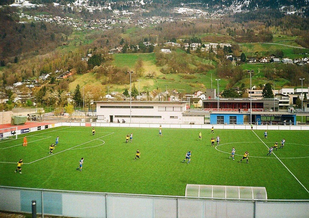 k_simakovs's tweet image. Triesen. Liechtenstein
04.04.2026
Sportplatz Blumenau
FC Triesen Il - USV Eschen/Mauren III
📷Agat 18
🎞️ Kodak Gold 200
#groundhopping #35mm