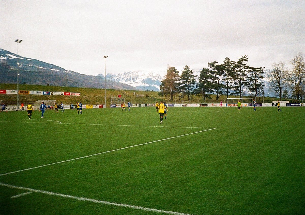 k_simakovs's tweet image. Triesen. Liechtenstein
04.04.2026
Sportplatz Blumenau
FC Triesen Il - USV Eschen/Mauren III
📷Agat 18
🎞️ Kodak Gold 200
#groundhopping #35mm