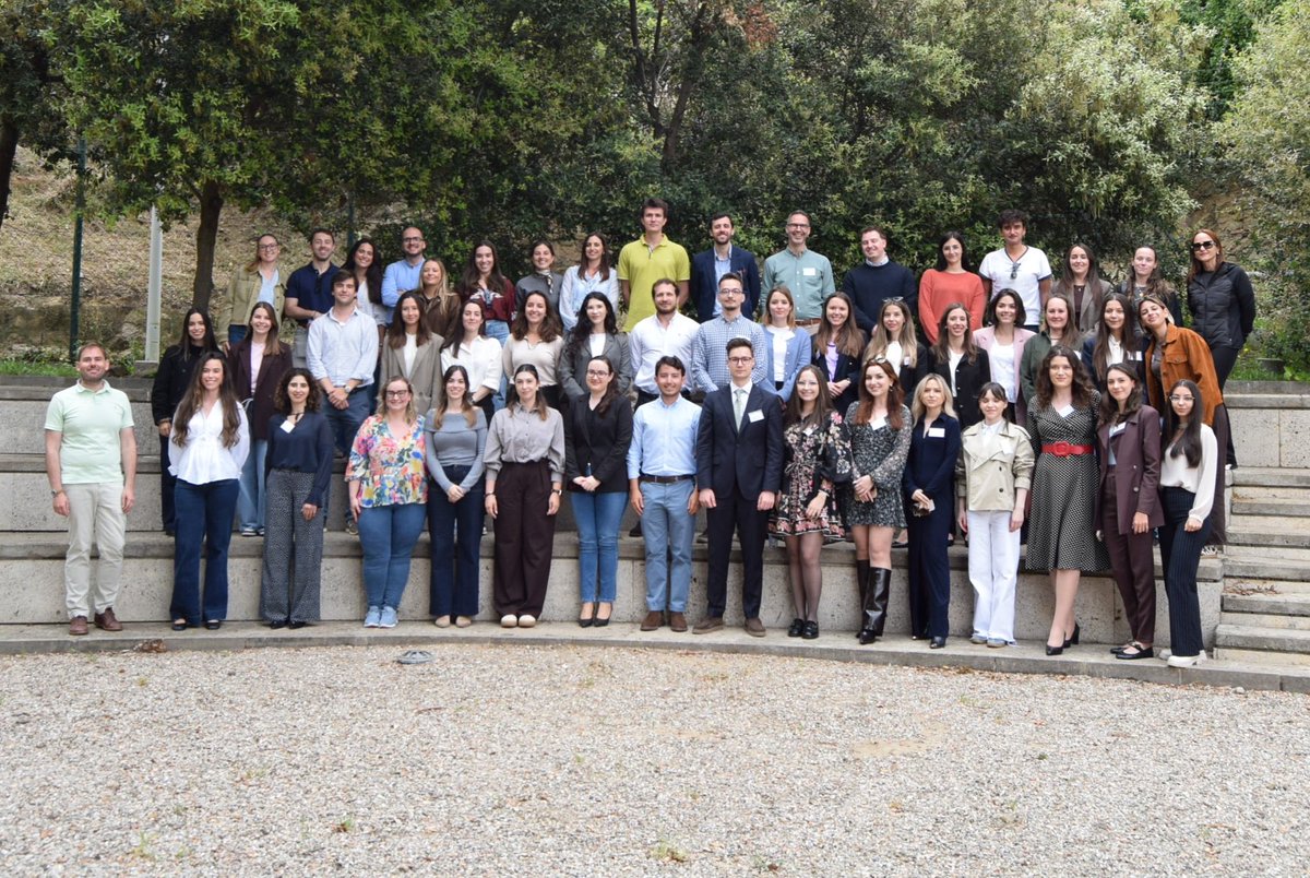 Esc_Judicial's tweet photo. Esta semana recibimos a un grupo de #jueces y #juezas en prácticas dentro del programa #Aiakos de la #REFJ de la #UniónEuropea en el que participan representantes de 🇩🇪🇱🇺🇳🇱🇷🇴🇲🇹🇬🇷 para conocer el sistema judicial español en el contexto de transformación digital https://t.co/ZrItrtS3eb