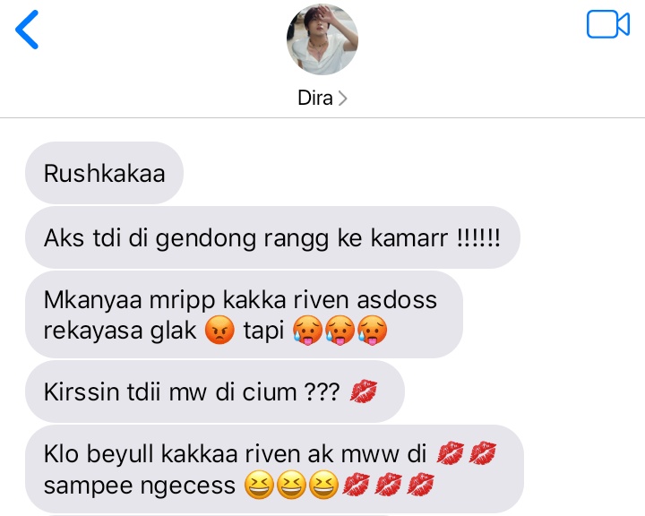 seshaaaja's tweet photo. Markhycuk few tweets au.

— drunk text.
Disclaim. bahasa kasar, bahasa jorok. https://t.co/s9MHTlulKp