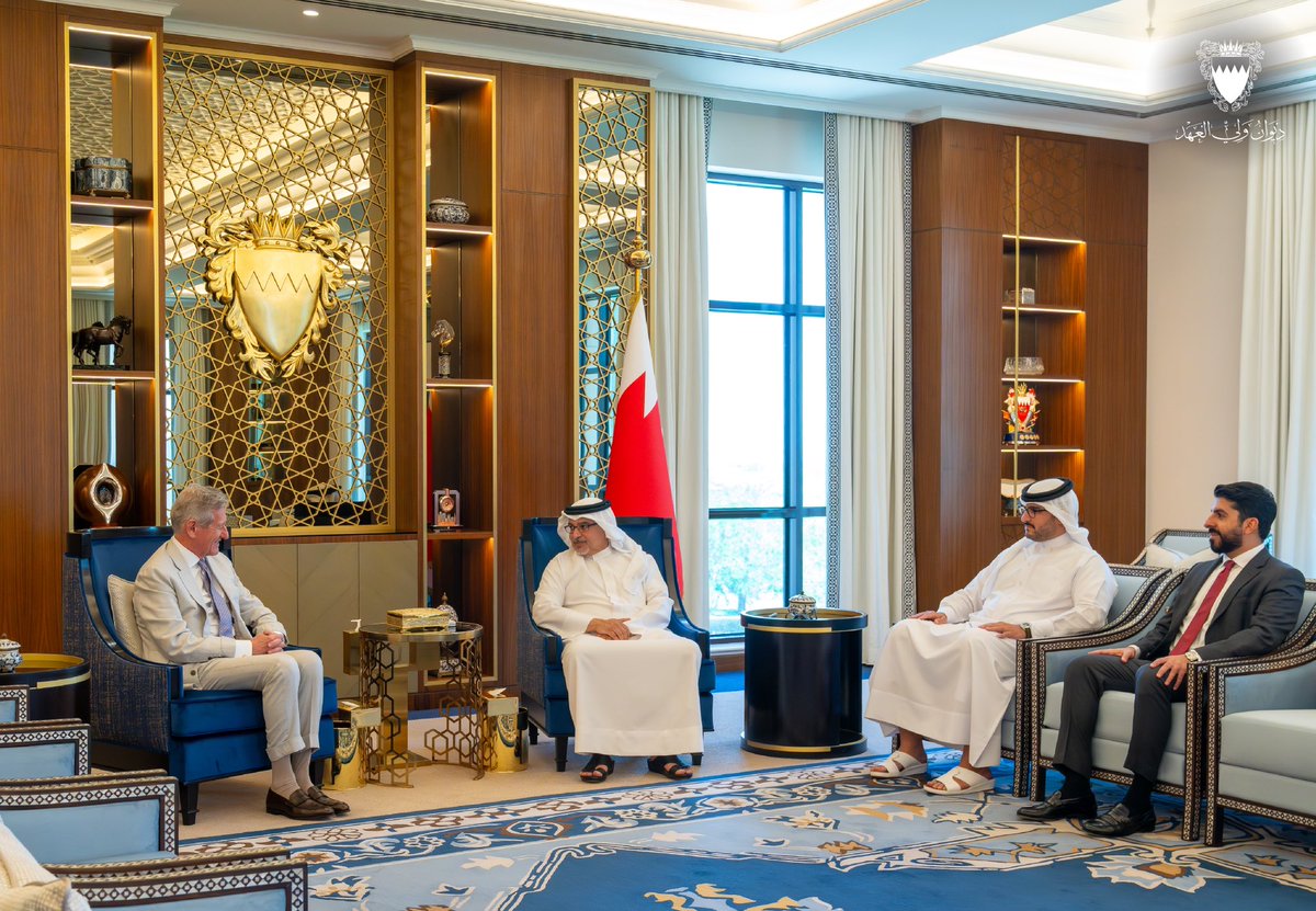 BahrainCPnews's tweet photo. His Royal Highness the Crown Prince and Prime Minister, #Salman_bin_Hamad Al Khalifa, receives Sir John Chipman @chipmanj, on the occasion of the end of his tenure as Executive Chairman of the International Institute for Strategic Studies (IISS) https://t.co/xvfBwqYwAu