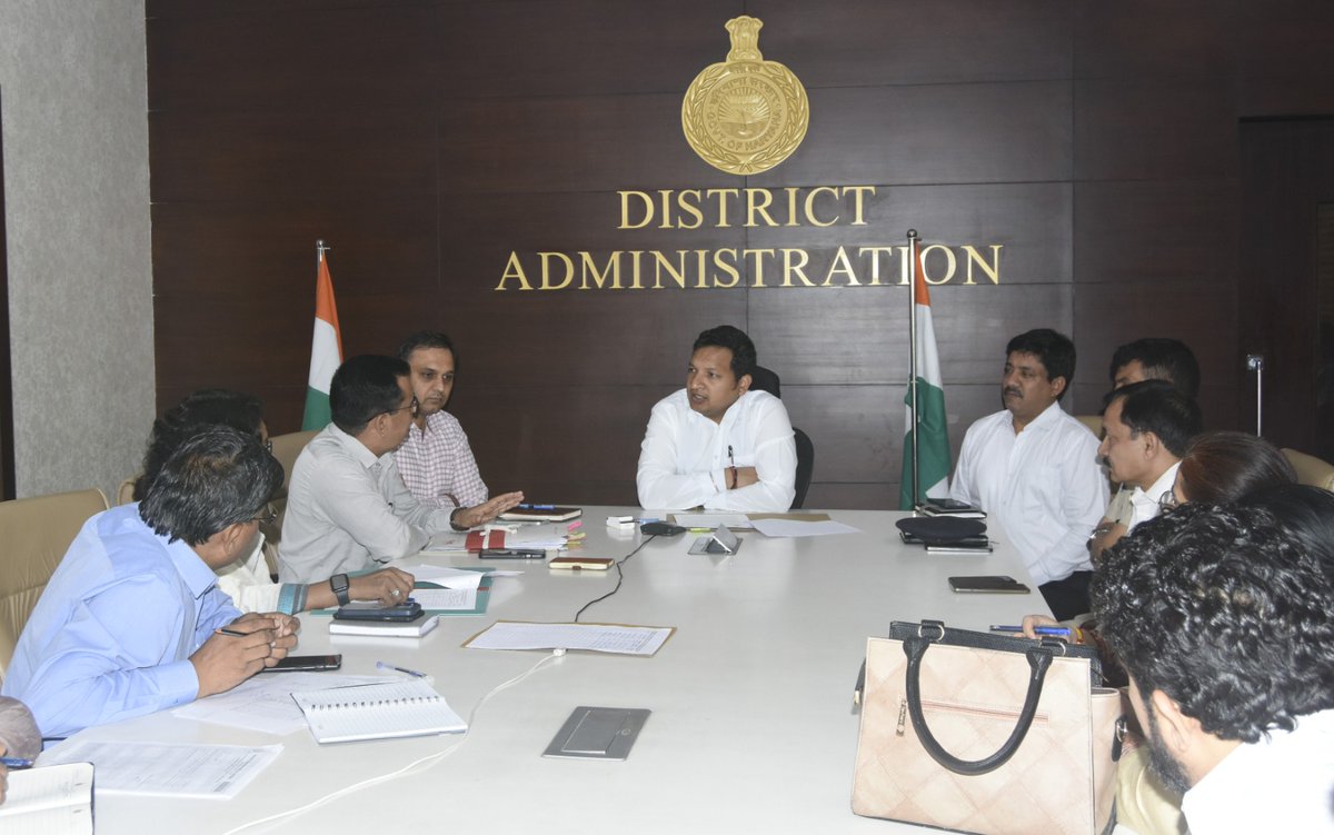 dipro_rohtak's tweet image. Rohtak is going fully digital

147 villages → Broadband connectivity

Free internet in
schools, health centres &amp;amp; govt offices

600 connections done
1400 target by 2027

This is how digital inclusion looks

From villages to opportunity

#BharatNet #DigitalIndia #Rohtak
