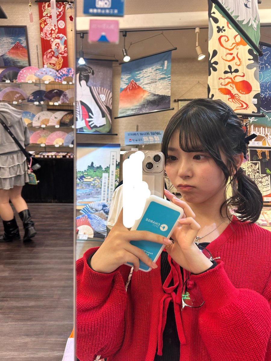 みい tweet media