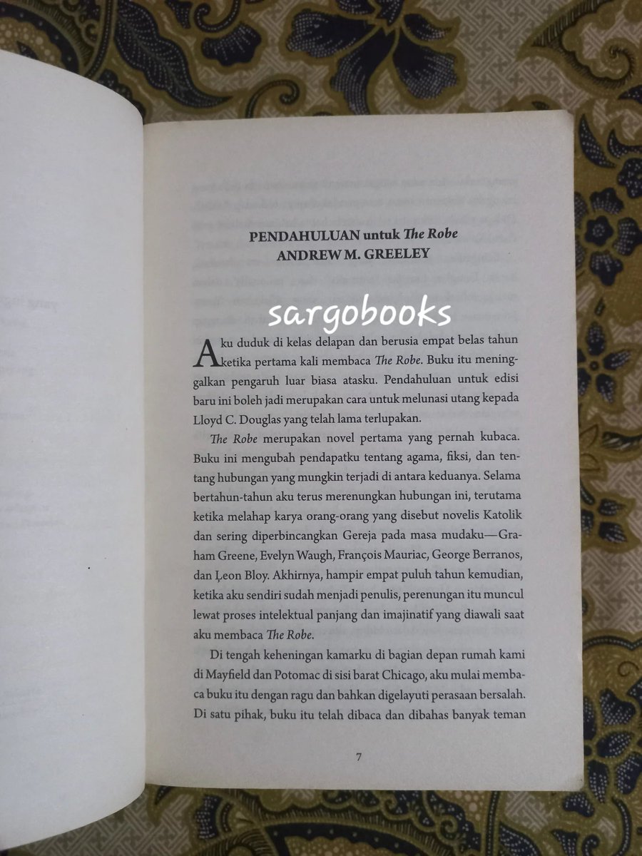 sargobooks tweet media