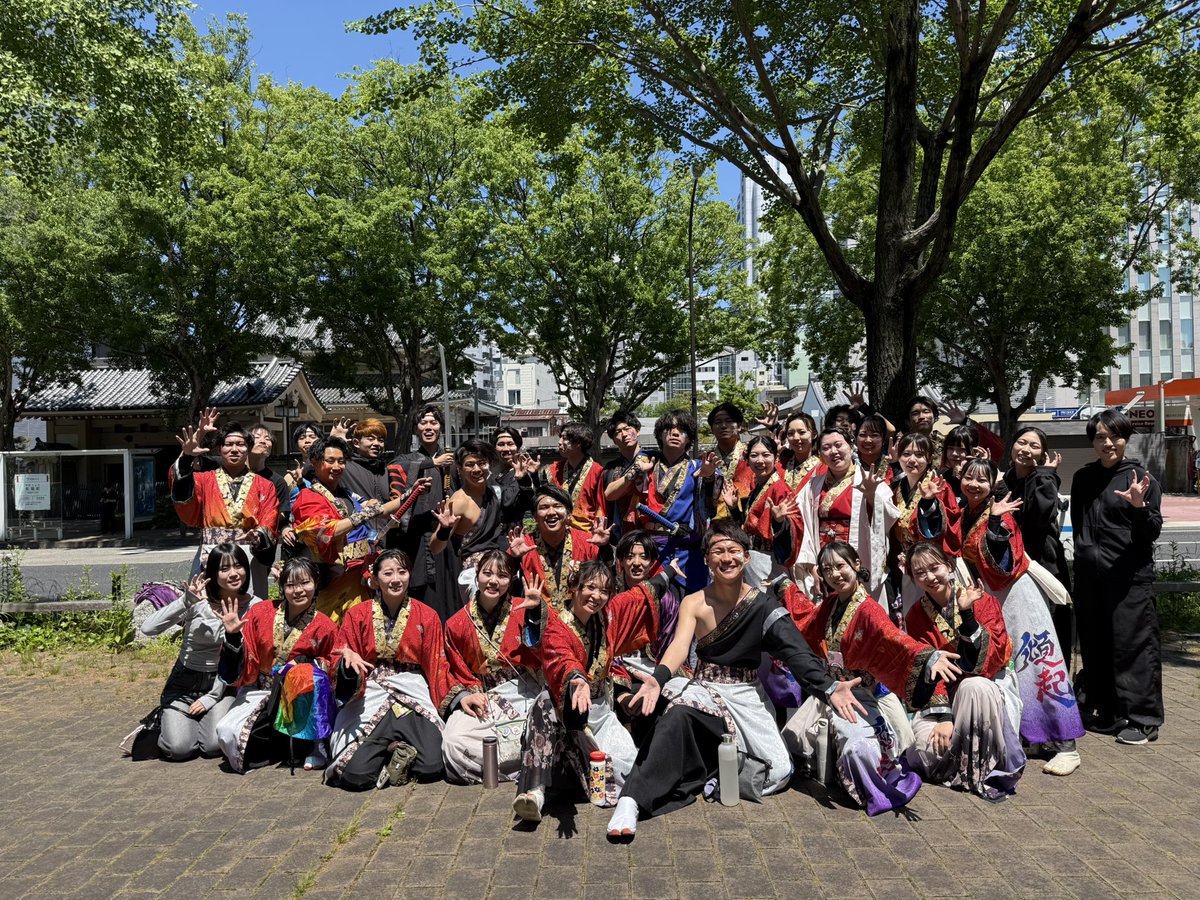 傾起 tweet media