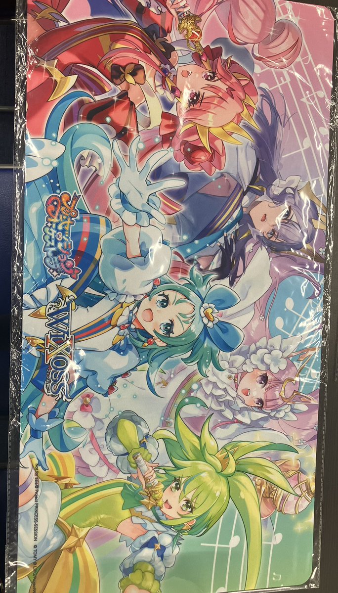まさかの昨日デッキを買って今日初めて大会に参加したらプレイマット