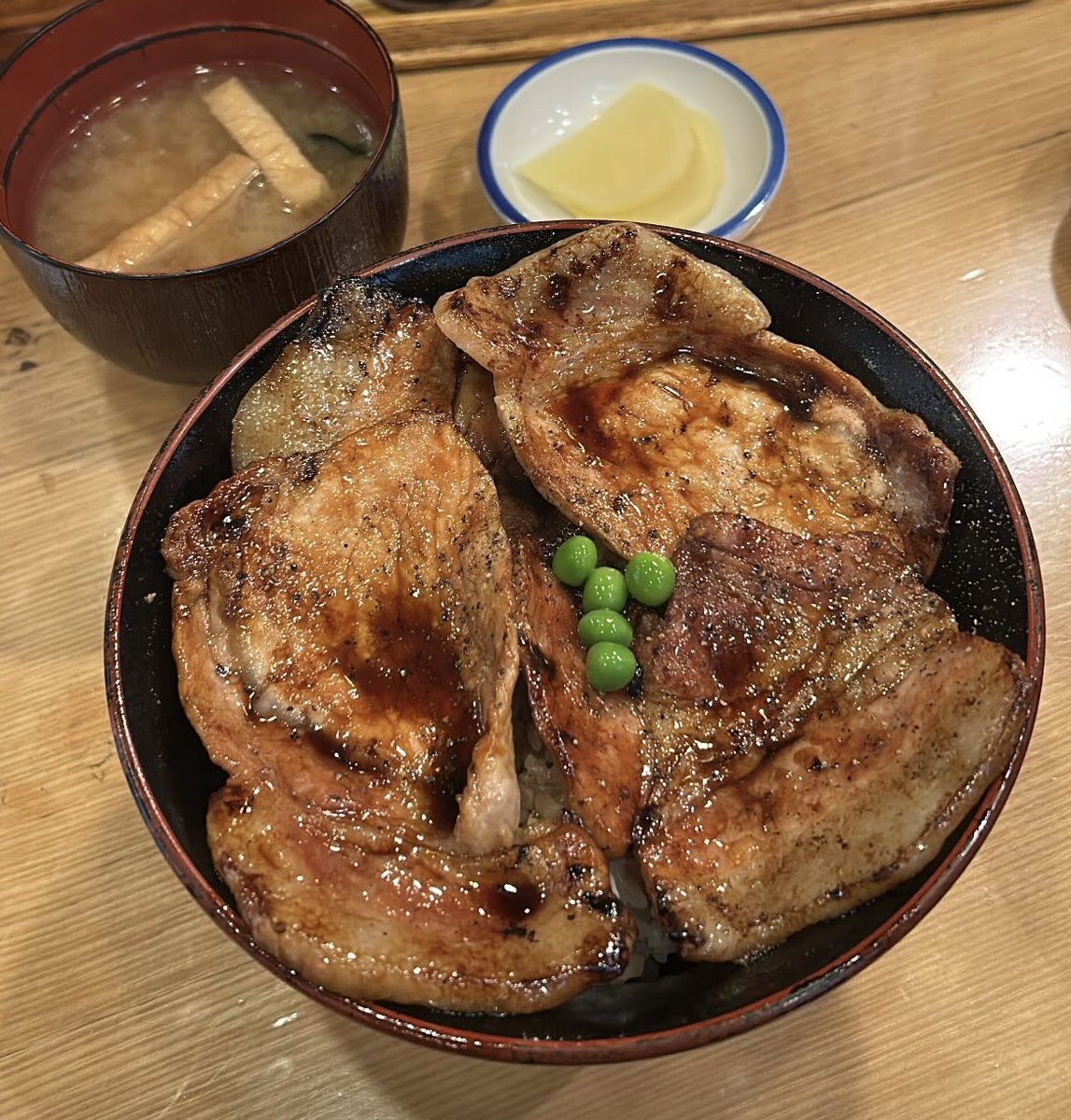 おめめ👀 tweet media