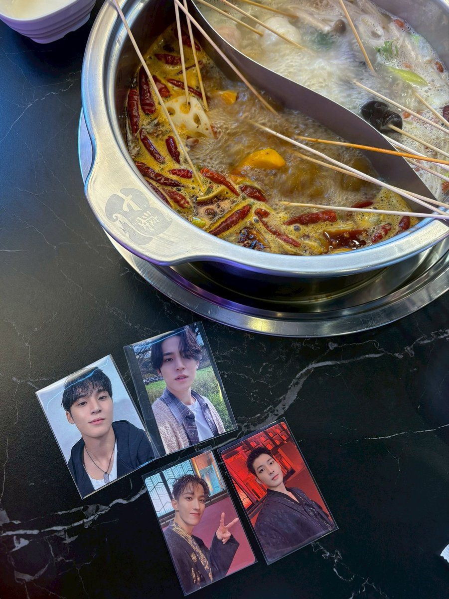 밀리 tweet media