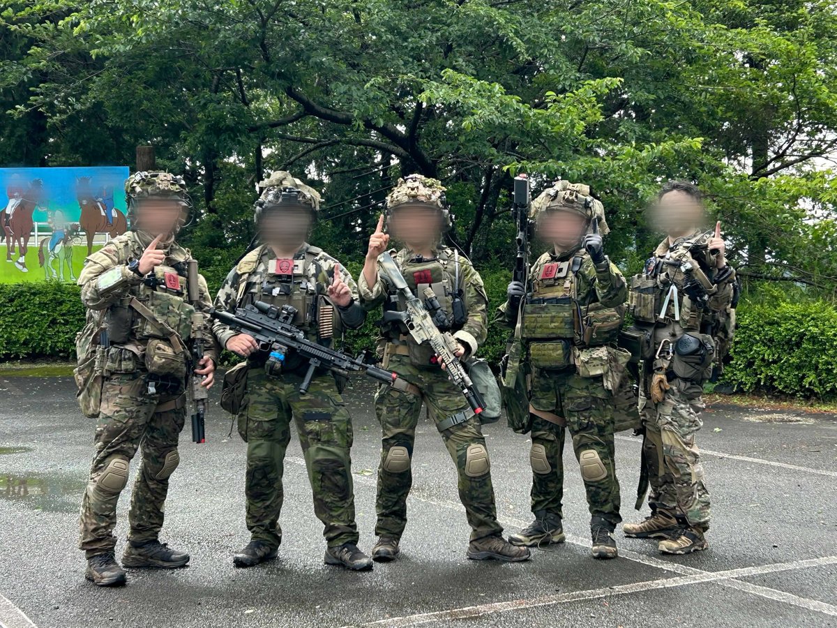 モラ原 tweet media