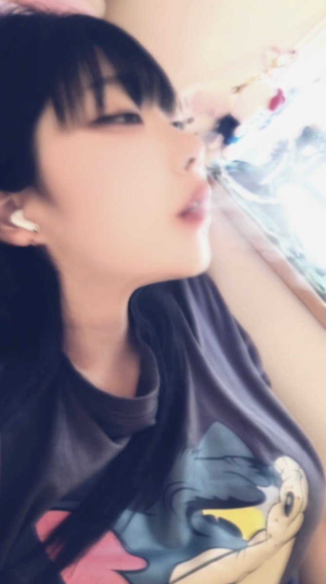 몽 tweet media