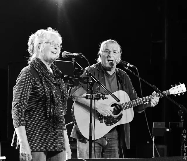 ColindaleFolk's tweet photo. Fri 15th May @ColindaleFolk with Steve Last &amp; Christine Connolly at @TheBullTheatre. 
https://t.co/0d6cCKViCP. 
The floor spots start at 8:00 p.m. https://t.co/ZUoZfB8ZWj