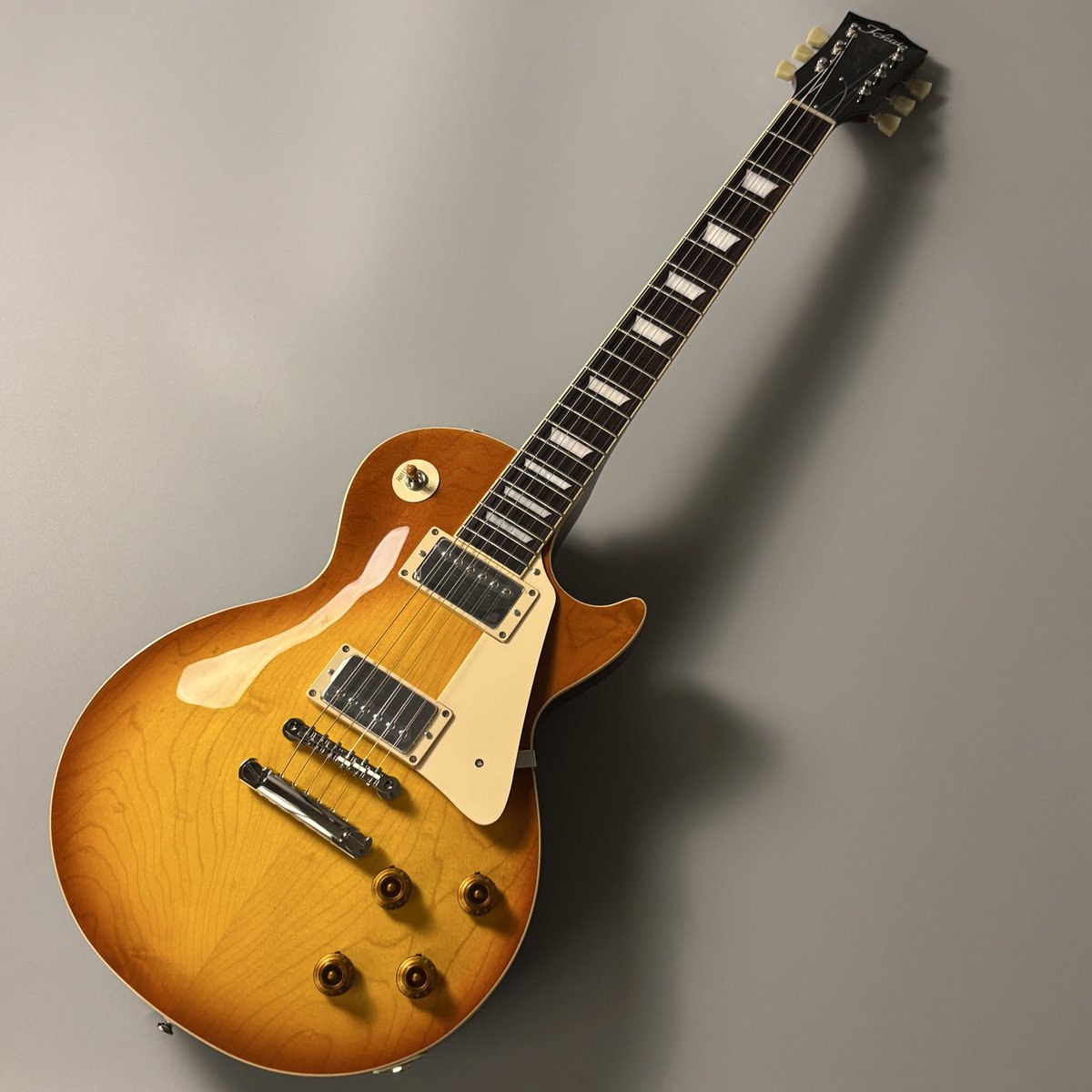 たまにはエレキギターもご紹介🤭
#磐田 の西側・浜松市の東海楽器 #Tokai <a href="/tokaiguitars_jp/">東海楽器製造株式会社</a> のギターに、東側・島田市のY.O.S.ギター工房 <a href="/YOSguitars/">Y.O.S.ギター工房</a> のピックアップを搭載した〝静岡愛〟が溢れる一本✨
あいだの当店でお試しいただけます👍
#島村楽器  #エレキギター
store.shimamura.co.jp/ec/pro/disp/1/…