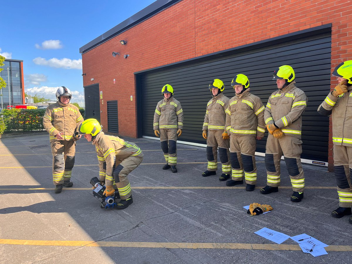 Leicestershire Fire and Rescue Service tweet media